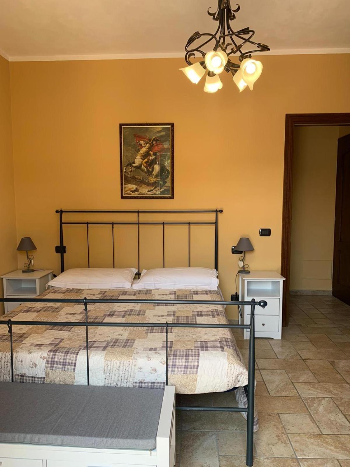 Agriturismo Cascina Anri Mango المظهر الخارجي الصورة
